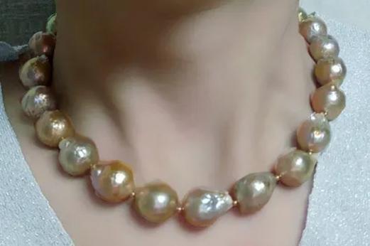 爱迪生珍珠属于人工养殖珍珠
